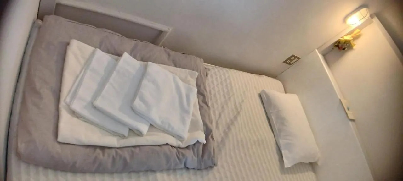 Hostel Little Barrel Otaru 0*,