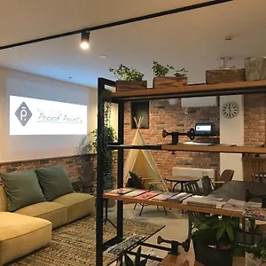게스트하우스 프루프 포인트, 쿠시로